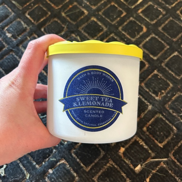 Bath & Body Works Other - Bath & Body Works Sweet Tea Lemonade Candle - White and Yellow